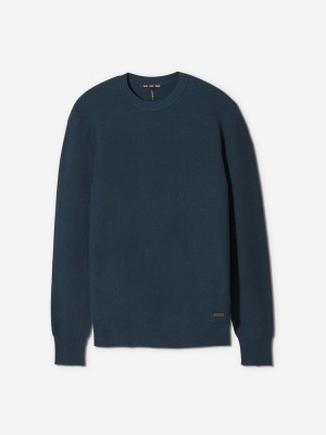 Empress Sun Day Red 3D Knit Lightweight Crew | 427RNGOSU